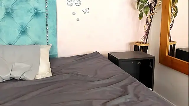 Charlie_Latino webcam