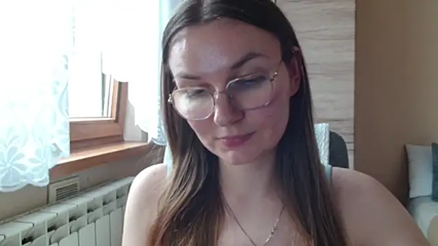 LooveELLYx webcam