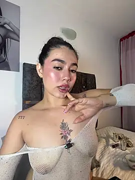 Natasharuso webcam