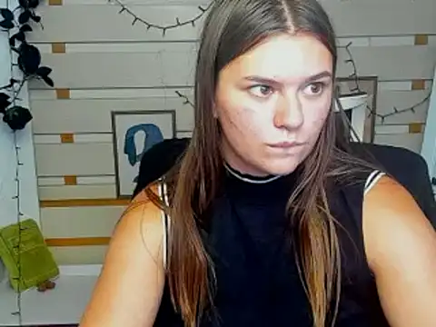 Josephine_Kiss webcam