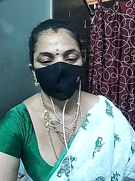 Leela_555 webcam