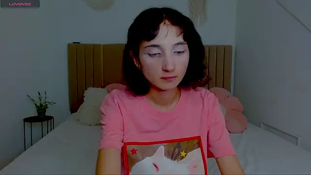 Little_zoi webcam