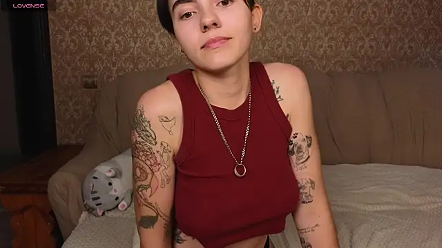 Lilihere_ webcam