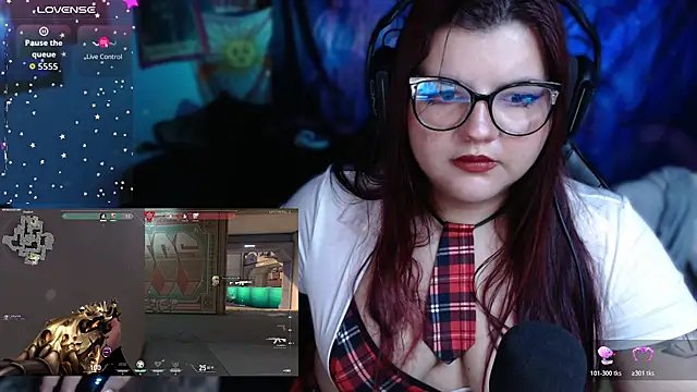 Annee23 live cam on StripChat