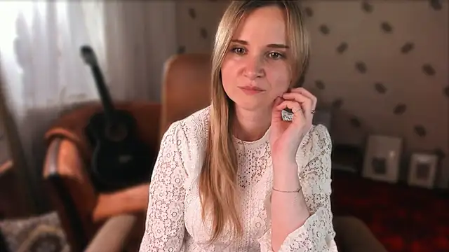 MiaSparkes webcam