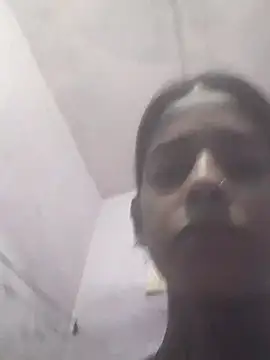 Saloni-Tyagi webcam