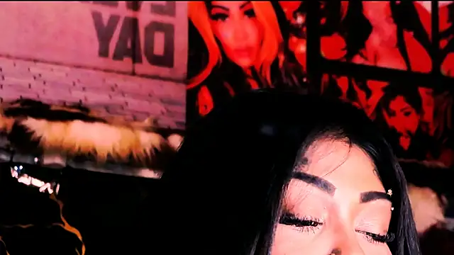 indian_dreamgirl webcam