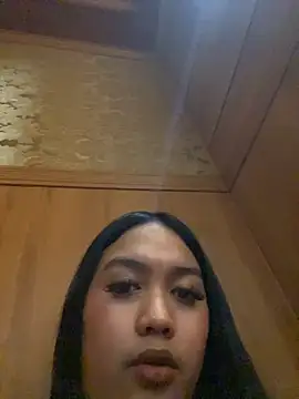 sexyasiancock_yllana webcam