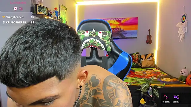 damian_latinxxx (M young) - 💎take a drink of water