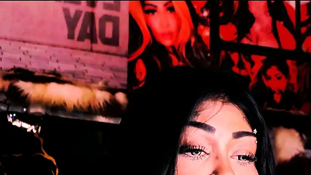 indian_dreamgirl webcam