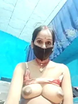 Nandani-758 webcam