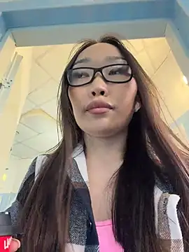 trytomakememoam webcam