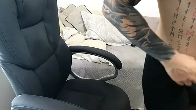 Isaac_Carter webcam