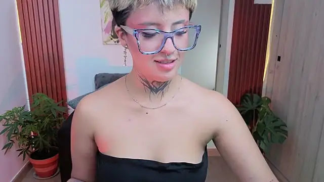 Rebeka-baker webcam