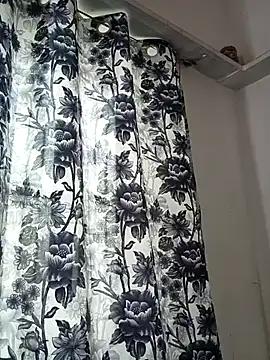 Funcouple0069 webcam