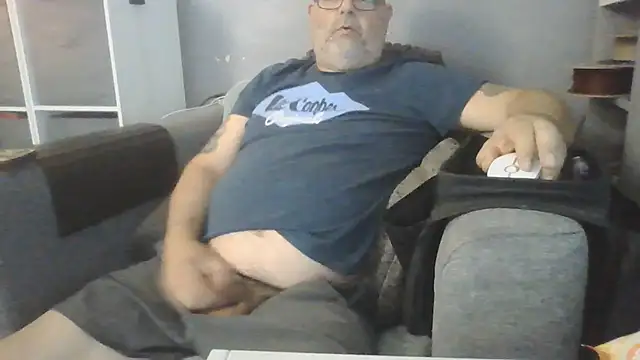 Naturistmale45 webcam