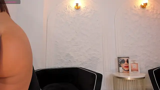 ArianaDumont webcam