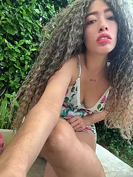 roxyrougee webcam