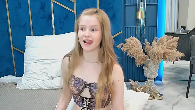 LilianHowards webcam