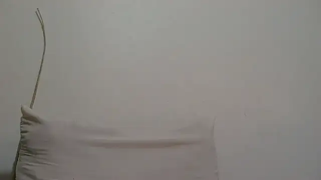 sluttylaura21 webcam