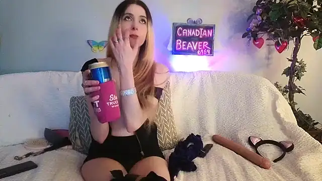 canadianbeaver6969 - CanadianBeaver6969's free webcam - UK Sex Cams