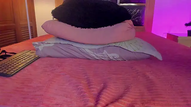 Zoe_sky1 webcam