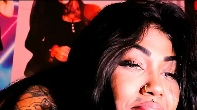 indian_dreamgirl webcam