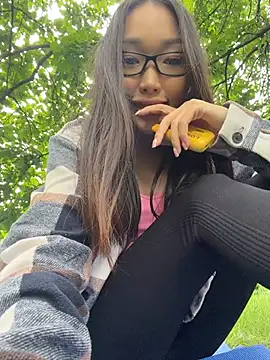 trytomakememoam webcam