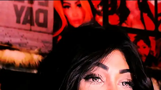 indian_dreamgirl webcam