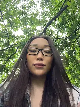 trytomakememoam webcam