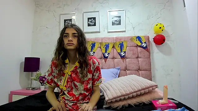 KatalinaLaurent webcam