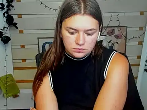 Josephine_Kiss webcam