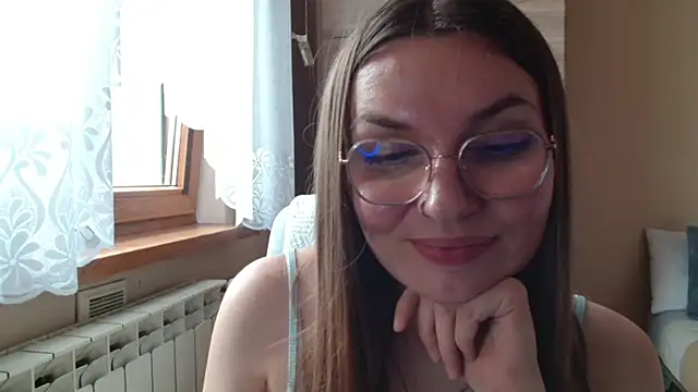 LooveELLYx live cam on StripChat
