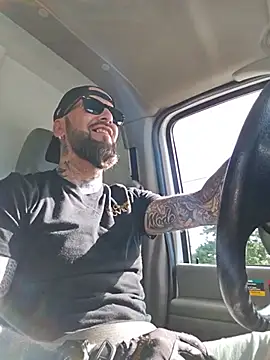 Beardedtattood live sex cam