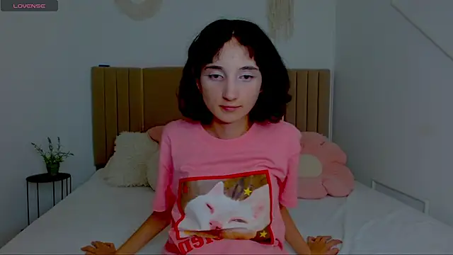 Little_zoi webcam