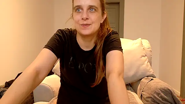 Chantalee webcam