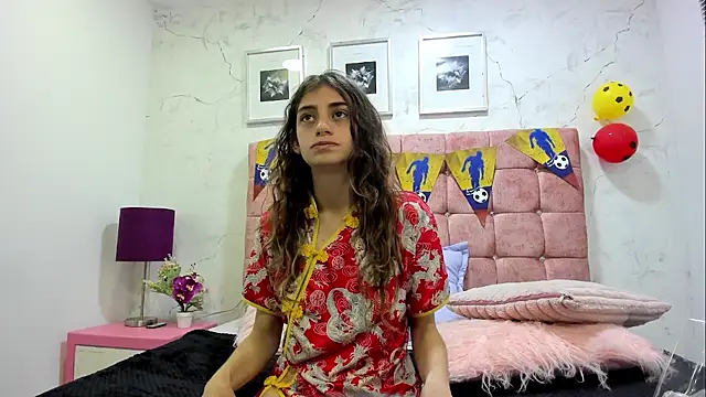 KatalinaLaurent webcam