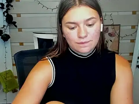 Josephine_Kiss webcam