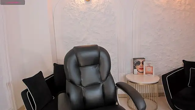 ArianaDumont webcam