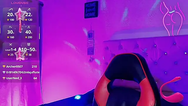 naomifire_ webcam