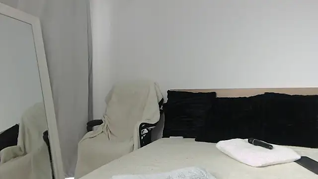 Layla23a webcam