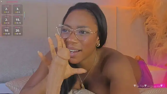 aprilebony_ webcam