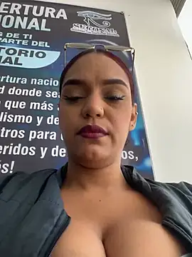 Sara-77 webcam
