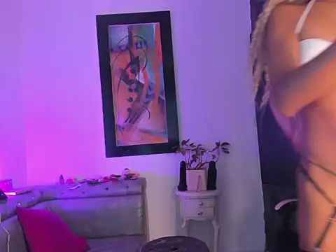 Ciara_HotTs webcam