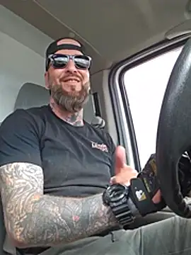Beardedtattood Live Web Cam Show