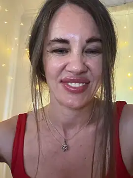 LucieMack live cam on StripChat