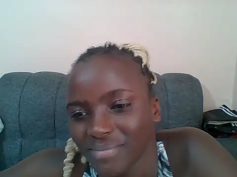 Beauty-Glam live cam on StripChat
