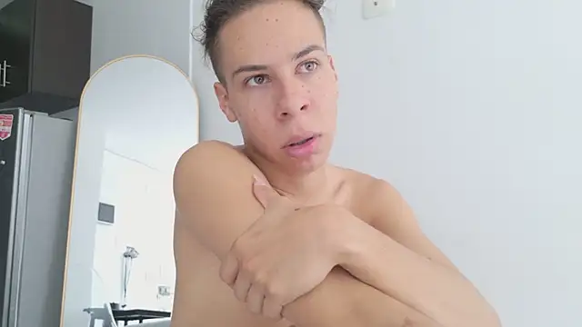 grey___27 Live Web Cam Show