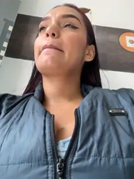 Sara-77 webcam