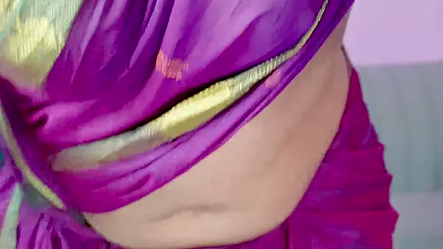 sexyhoney27 webcam